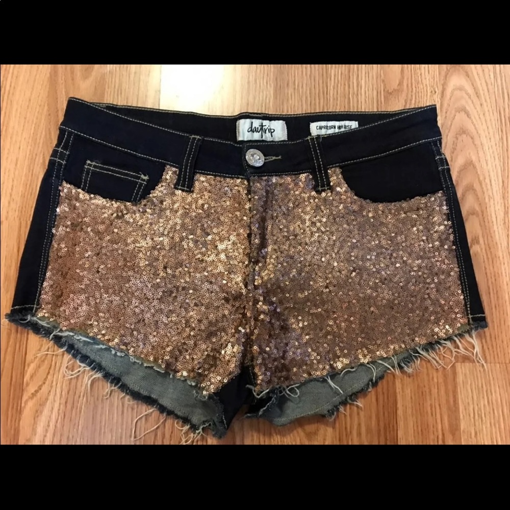 Day trip shorts